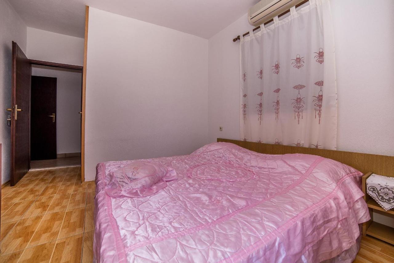 Apartments And Rooms Drpic 스프리트스카 외부 사진