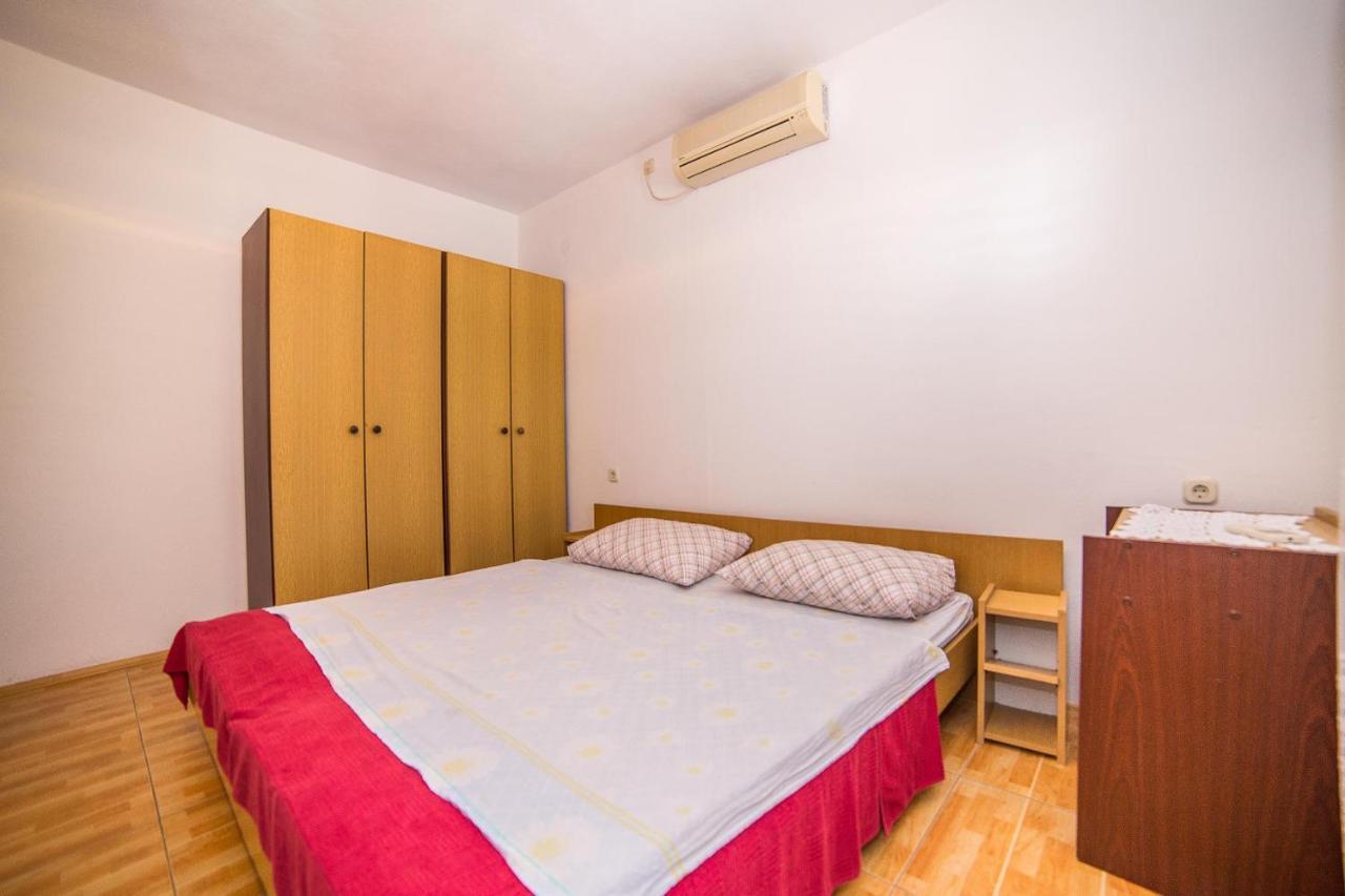 Apartments And Rooms Drpic 스프리트스카 외부 사진